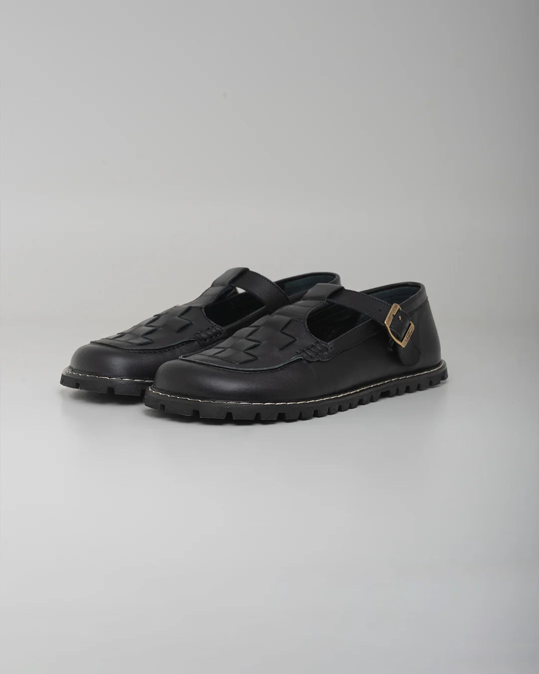 Barefoot Mary Jane MONO Black