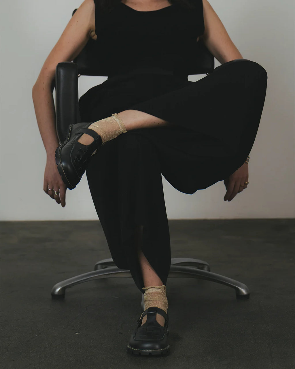 Barefoot Mary Jane MONO Black