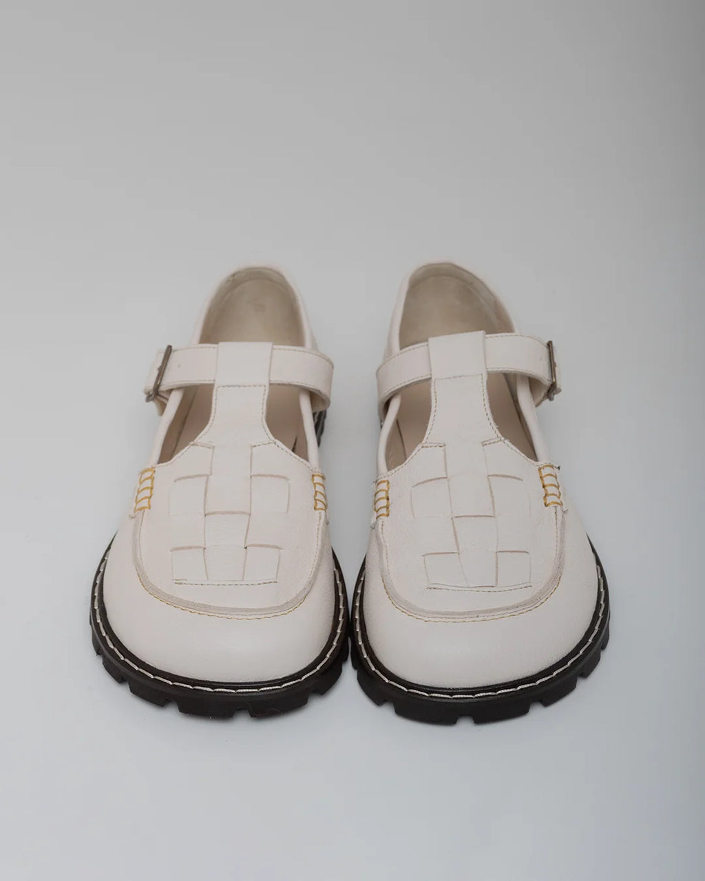 Barefoot Mary Jane MONO Pale Beige