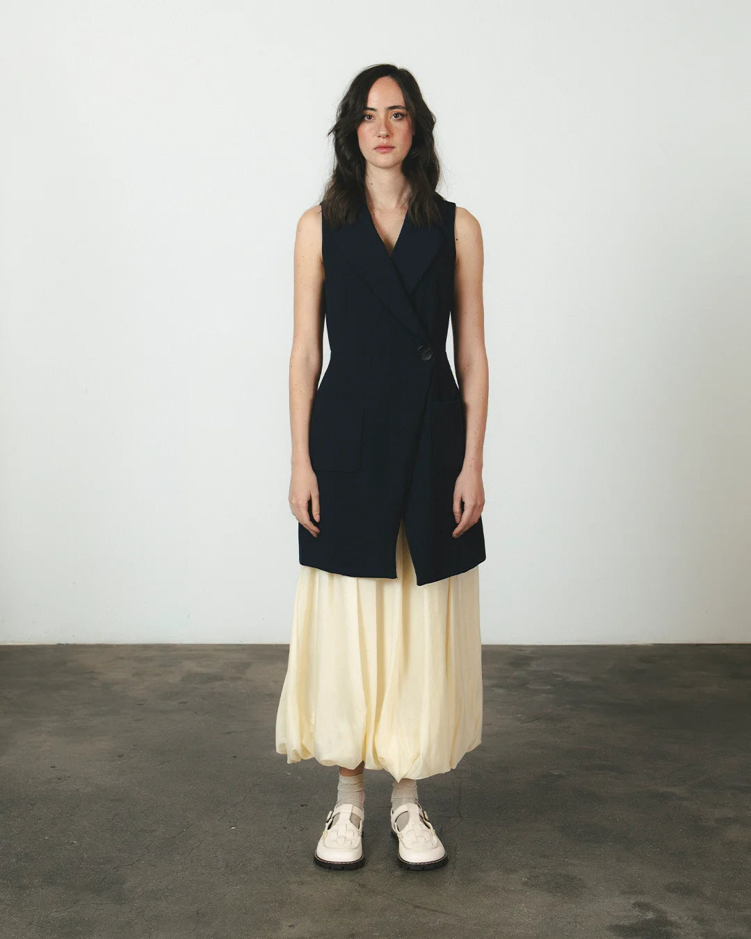 Barefoot Mary Jane MONO Pale Beige